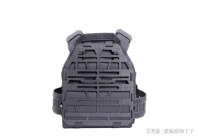 》迷之操作让国产军事电影颜面扫地！麻将胡了2碰瓷《战狼》？《蛟龙行动(图2)